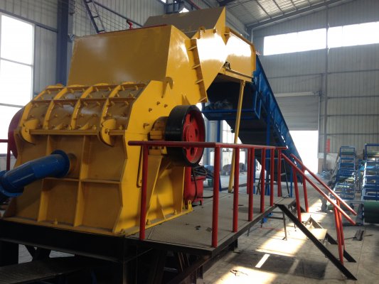 如何購(gòu)買抗震性好的金屬破碎機(jī)設(shè)備