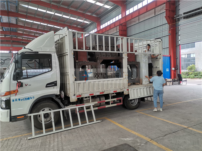 1000型<a href='http://www.oaphp.cn/ssxl/10.html' target='_blank'><span>金屬撕碎機(jī)</span></a>發(fā)貨發(fā)往河北