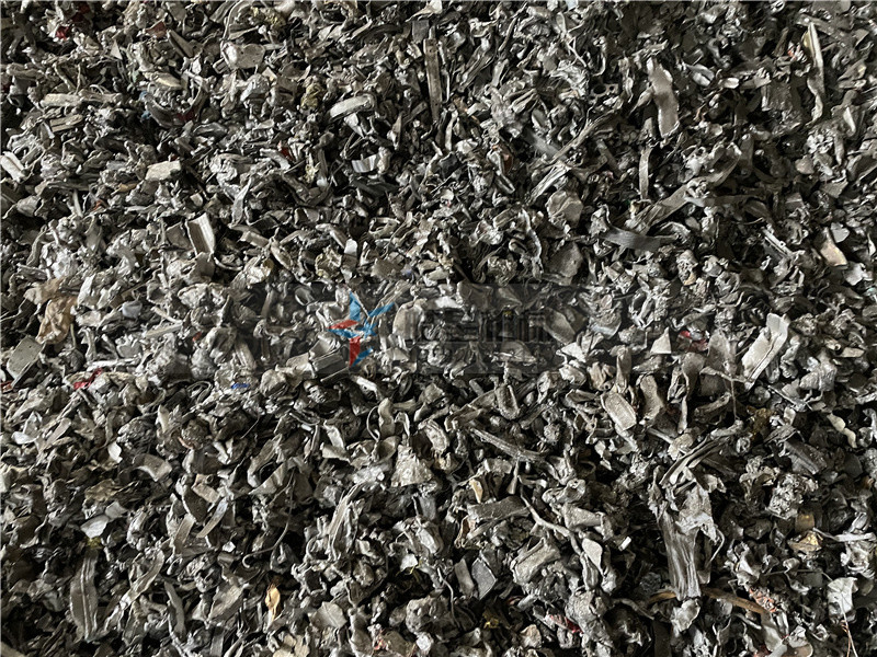 廢鋼破碎機破碎處理之后的廢鋼破碎料有什么特點